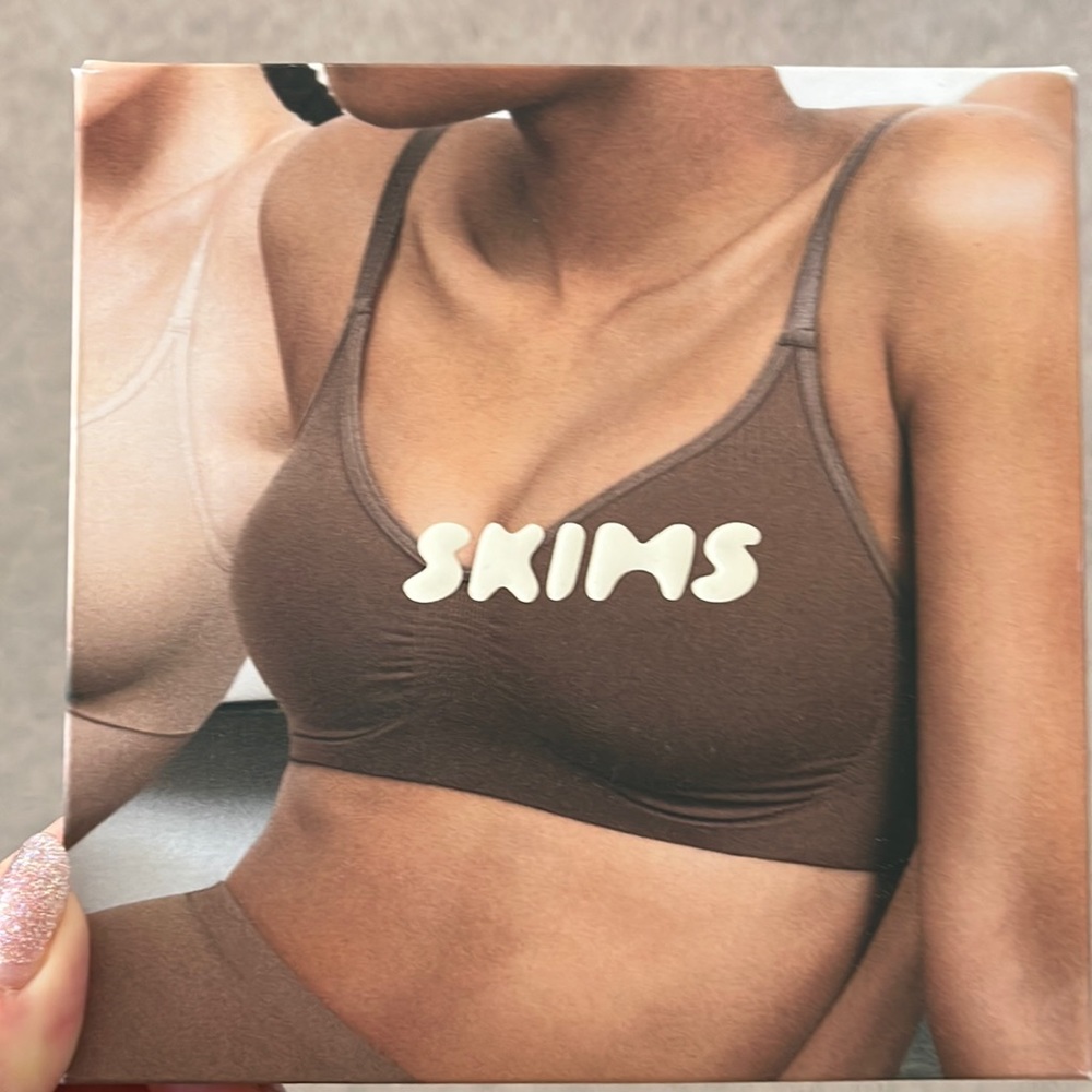 COPY - Skims Seamless Sculpt Bra